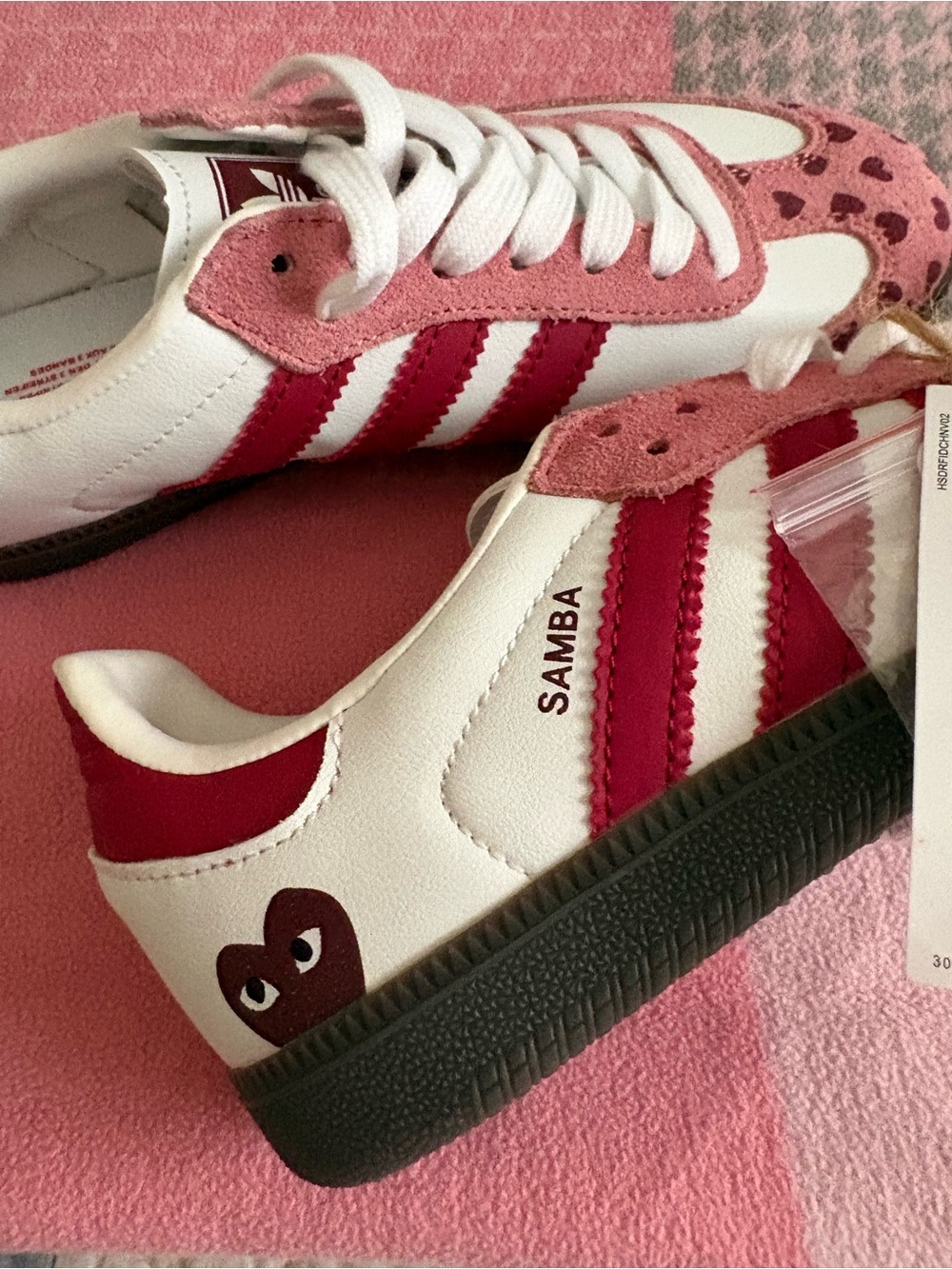 adidas Samba Kids Sneakers in White, Pink & Red - Picture 4 of 5